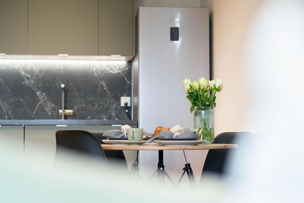 Olive Tree Apartment - Klimatyzacja - Air Conditioning-Self-Check-In Катовице Экстерьер фото
