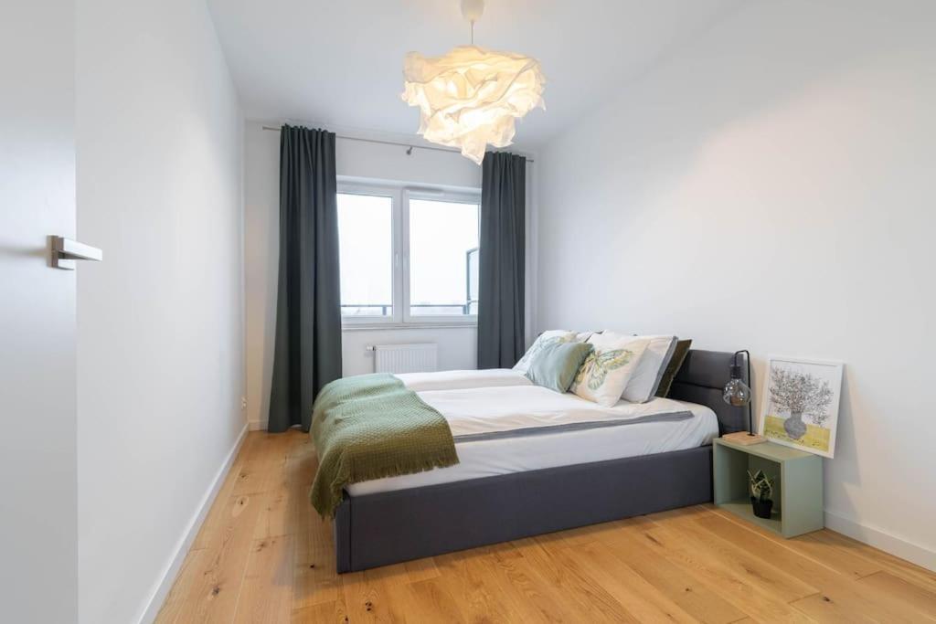 Olive Tree Apartment - Klimatyzacja - Air Conditioning-Self-Check-In Катовице Экстерьер фото